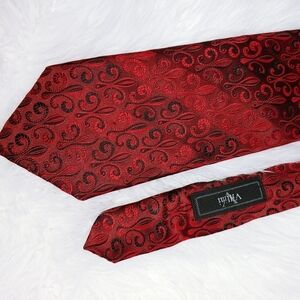 Handmade Fluer De Lis Silk Red Villini 59"